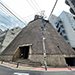 渋谷にピラミッドみたいなアリ塚みたいな竪穴式住居みたいなビルがある