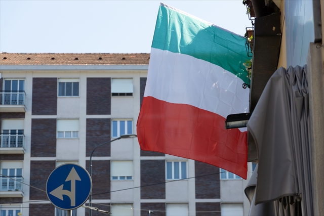 イタリアはトリコローレ 国旗柄 を愛しすぎている デイリーポータルz